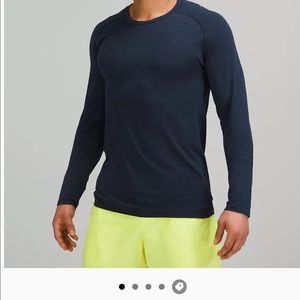 lululemon Metal Vent 2.0 long sleeve training tee. Navy. Size: M